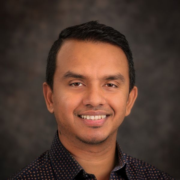 Mohsin Alam, Associate
